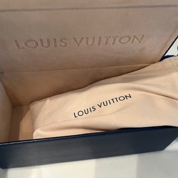 Louis Vuitton Moon Metal Cat Eye Sunglasses - Picture 9 of 10